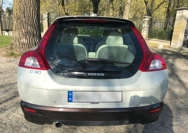 Volvo C30 cena 15000 przebieg: 239000, rok produkcji 2008 z Warszawa małe 46